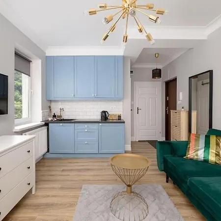 Ecru Elegant & Charming With Bedroom Wwa15 * Warsaw