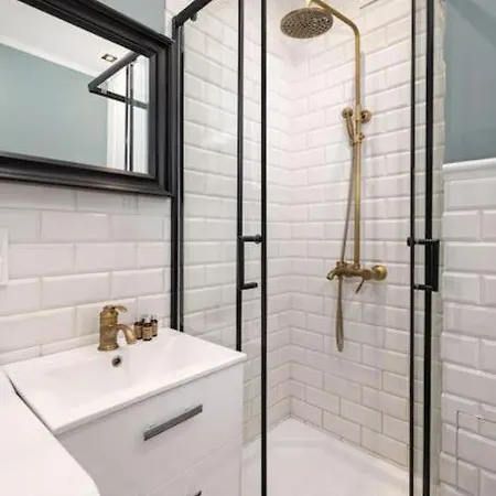 Ecru Elegant & Charming With Bedroom Wwa15 Apartment *
