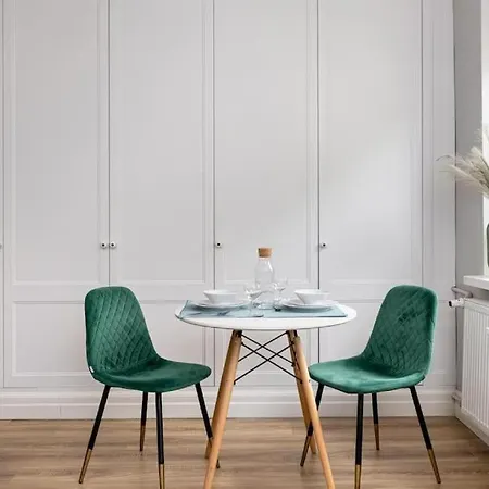 Apartment Ecru Elegant & Charming With Bedroom Wwa15 Warschau