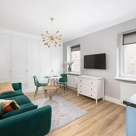 Ecru Elegant & Charming With Bedroom Wwa15 * Warsaw